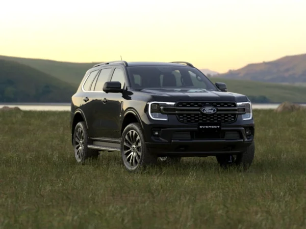 Ford Everest 2026: Giá lăn bánh, Thông tin Xe & Ưu đãi tháng 6/2026